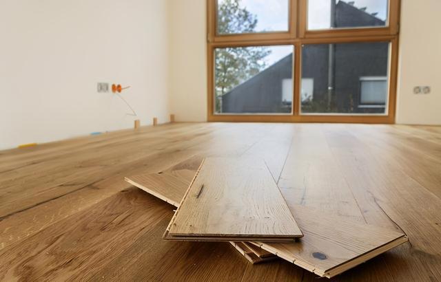 装修到底铺木地板好还是瓷砖好？五方面来分析找到最适合自己的